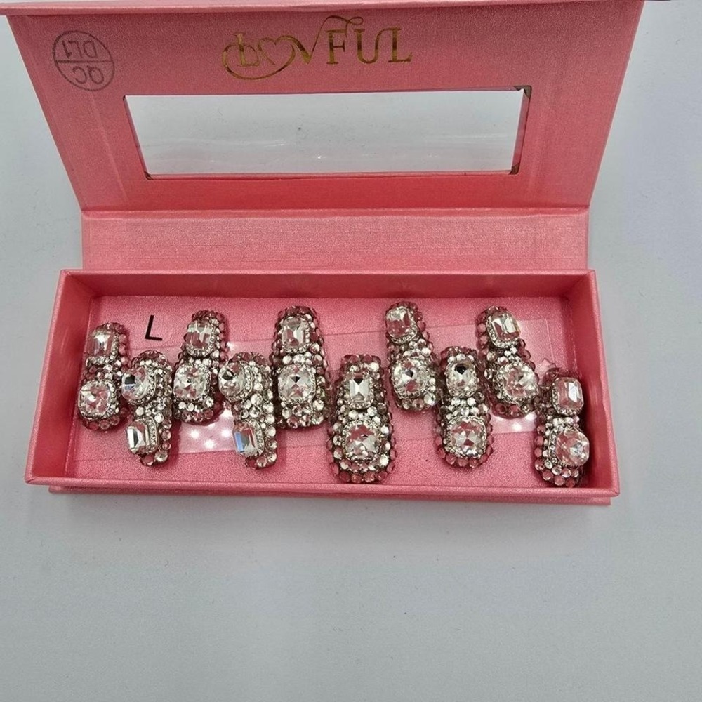 Luxurious Crystal Embellished Press-On Nails